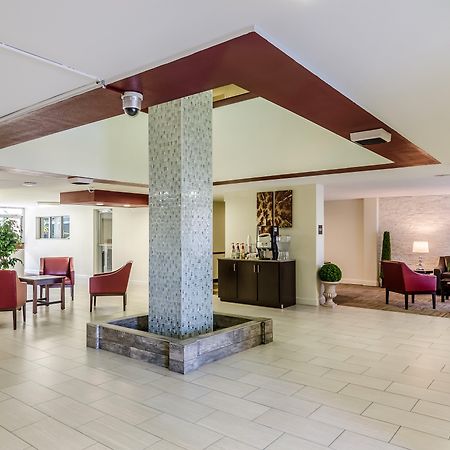 Red Roof Inn Plus+ Wichita East Bagian luar foto