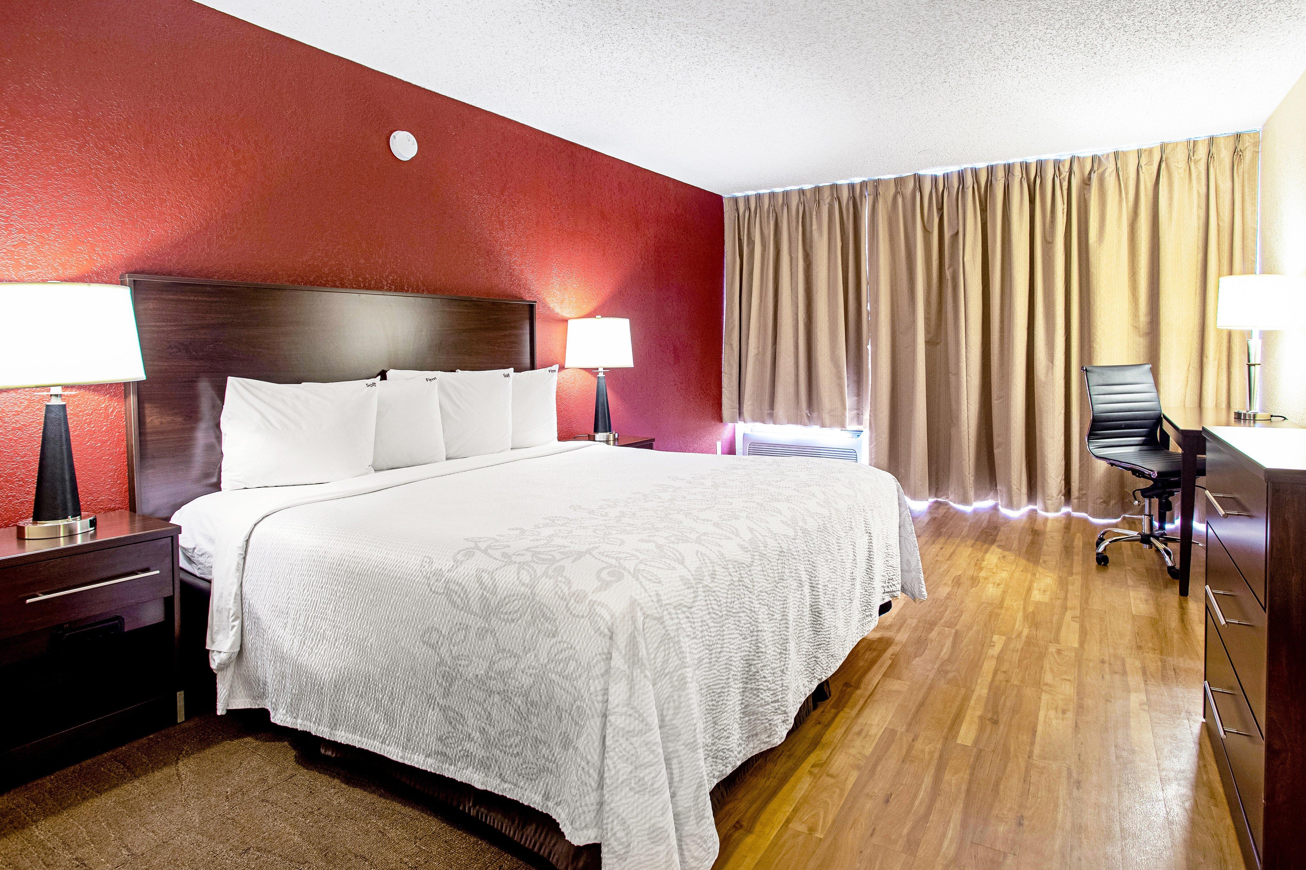 Red Roof Inn Plus+ Wichita East Bagian luar foto