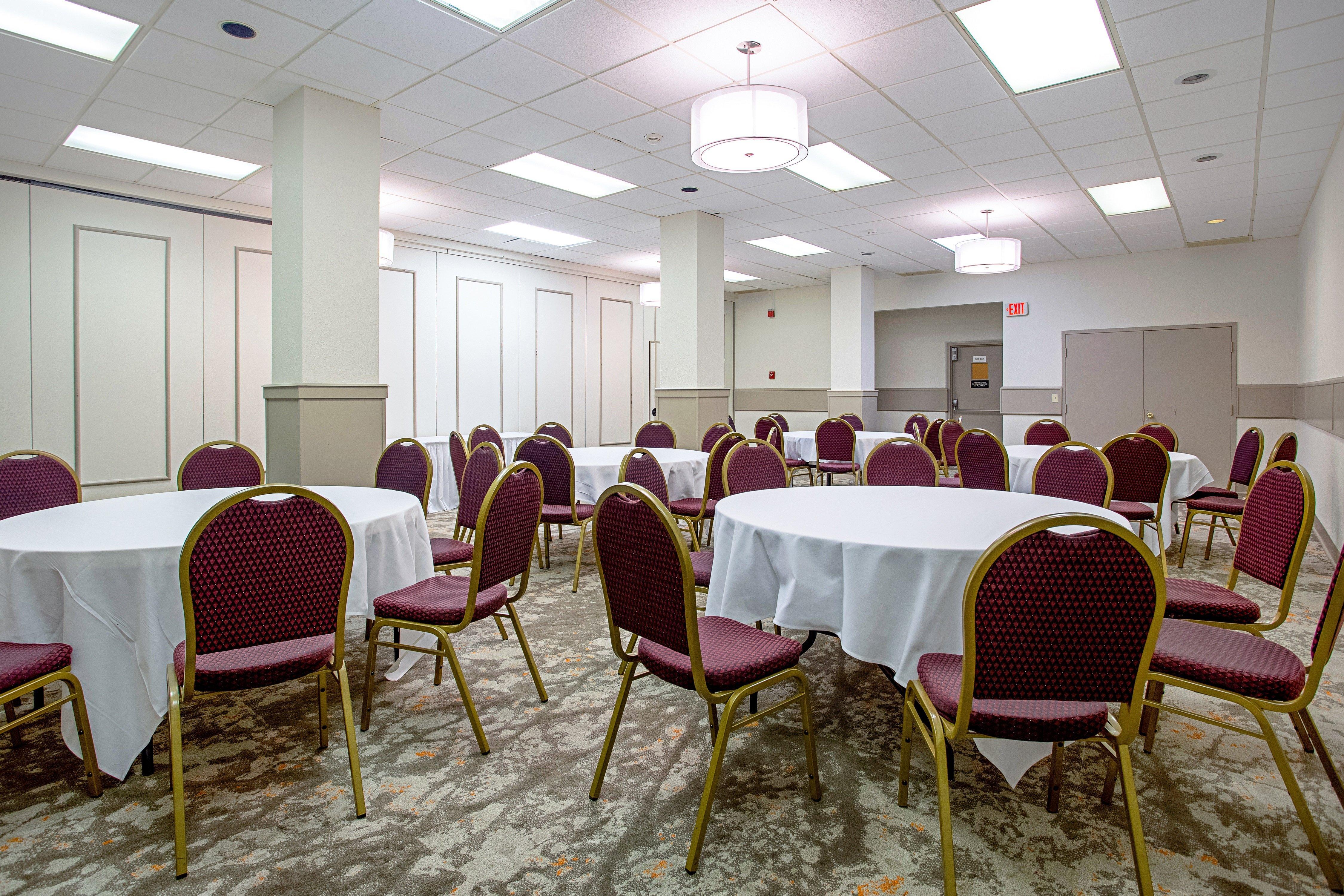 Red Roof Inn Plus+ Wichita East Bagian luar foto