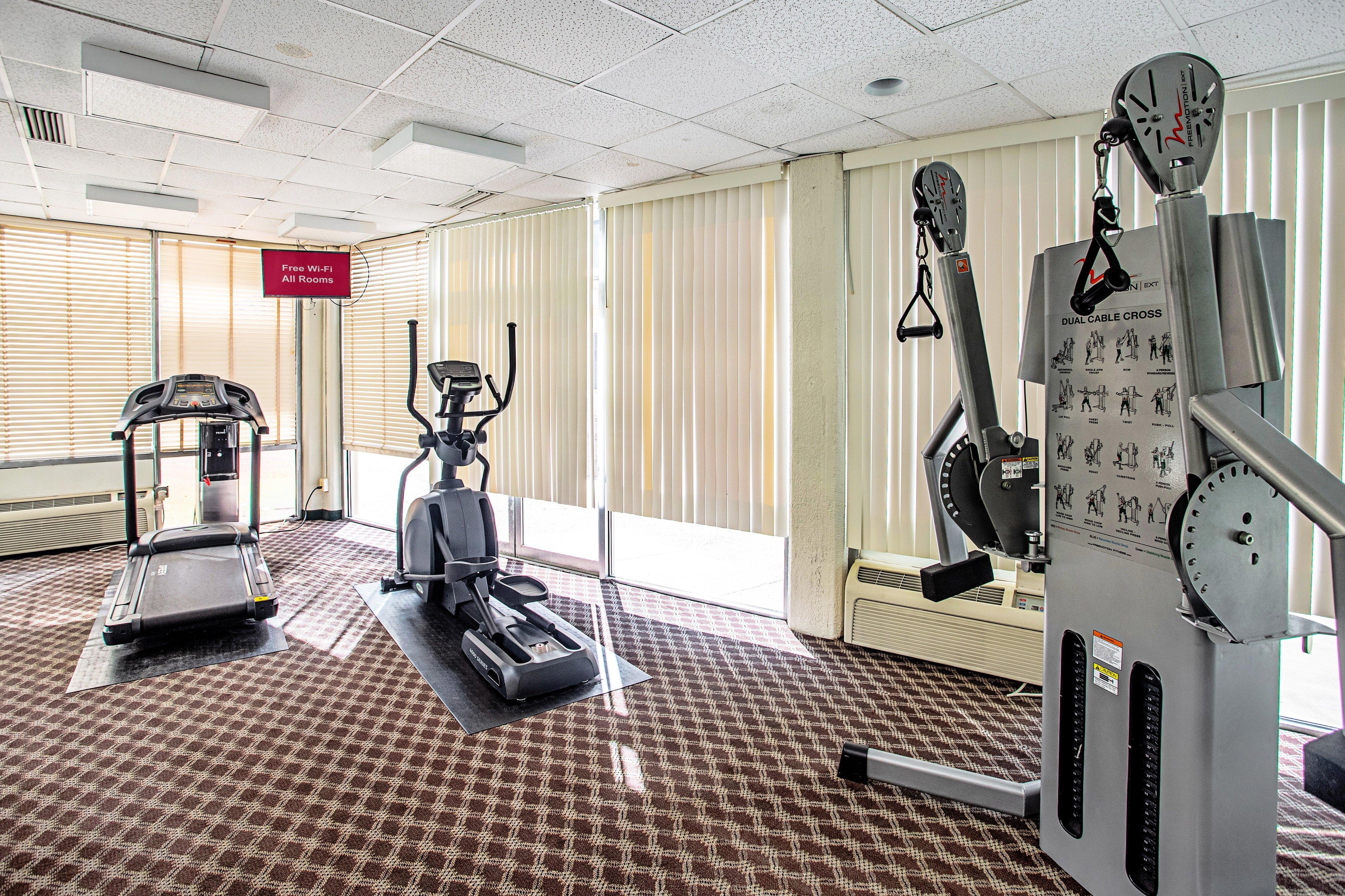 Red Roof Inn Plus+ Wichita East Bagian luar foto
