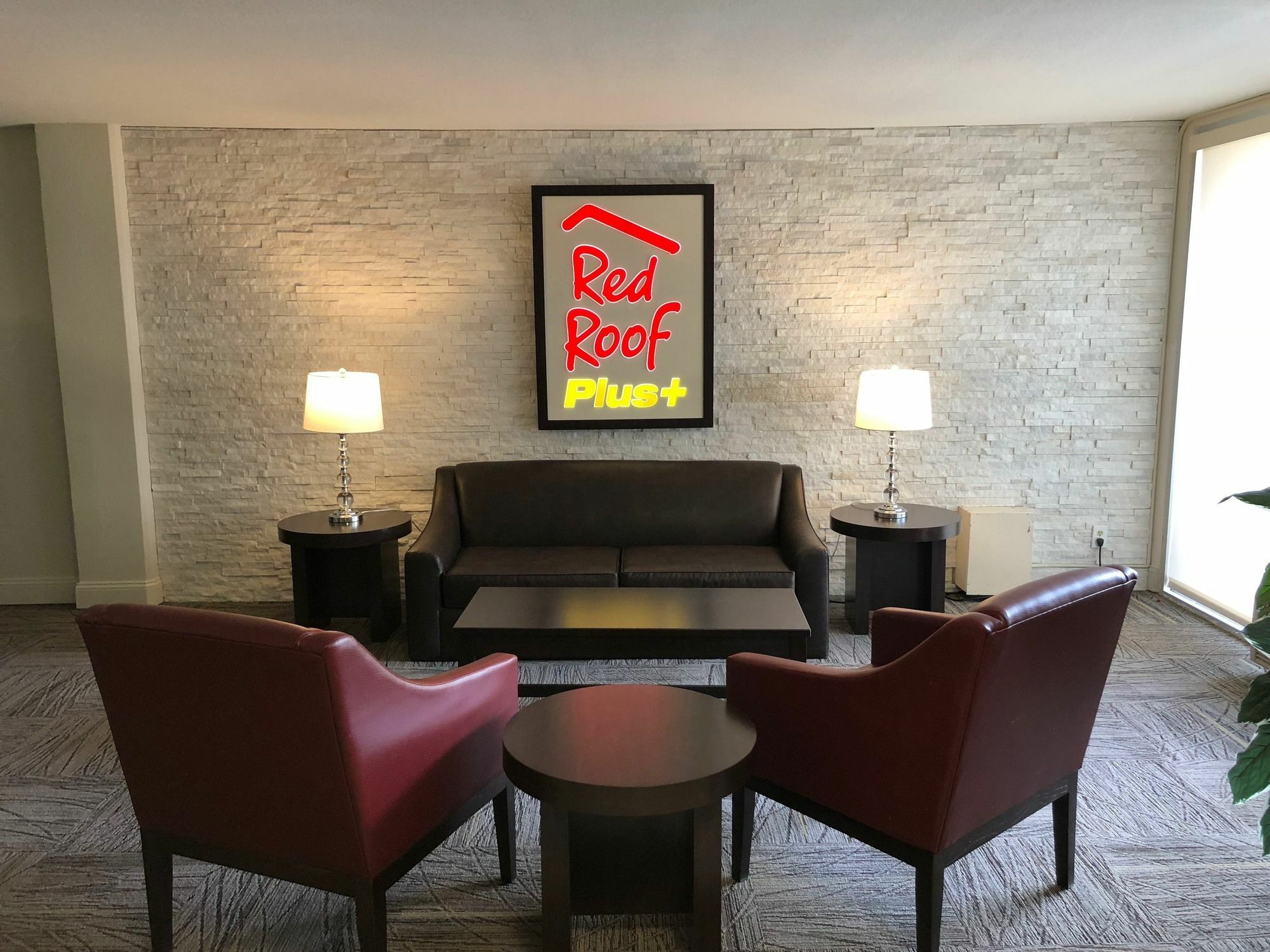 Red Roof Inn Plus+ Wichita East Bagian luar foto